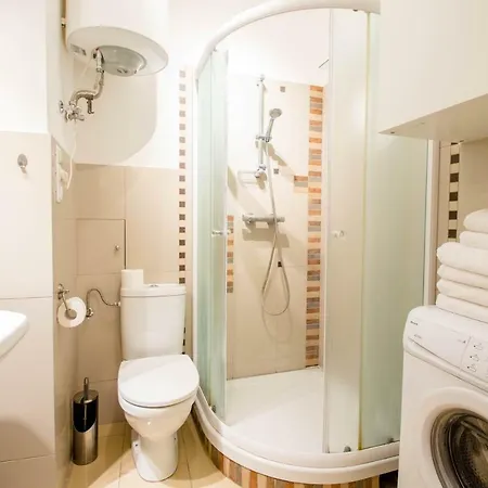 Studio For 4 People In The Old Town شقة